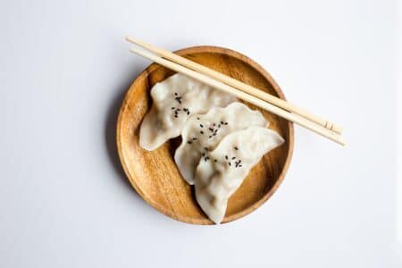 Bamboo baby dishes: knowing the dangers