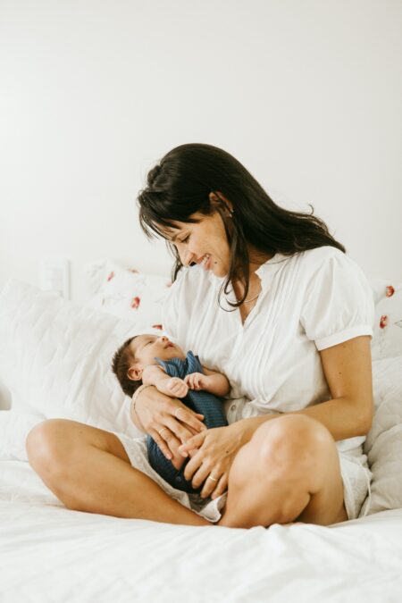 How to properly breastfeed your baby?